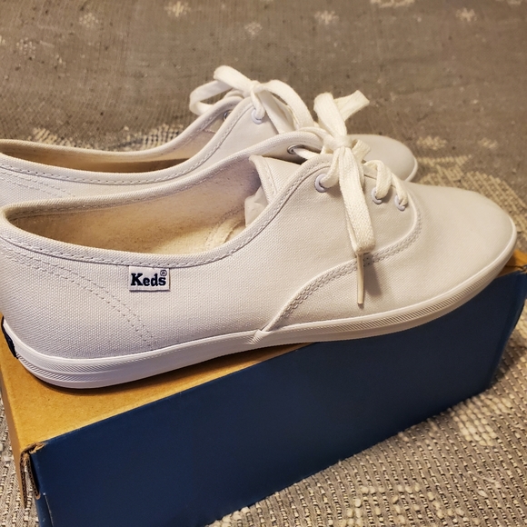 NIB Keds Champion 2K white sneakers 9.5
